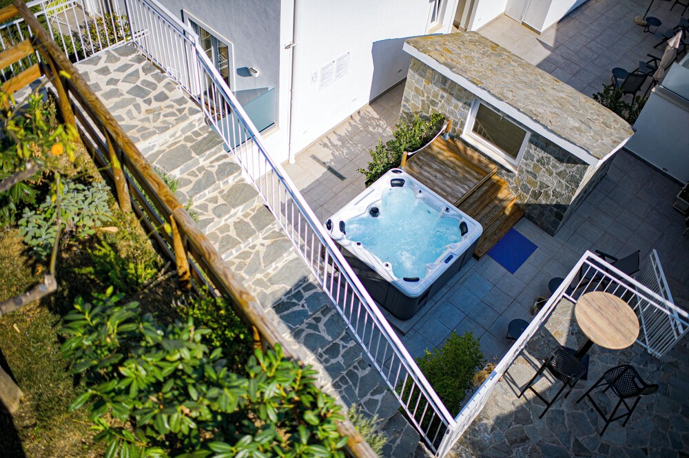 Relais Manfredi 51/74