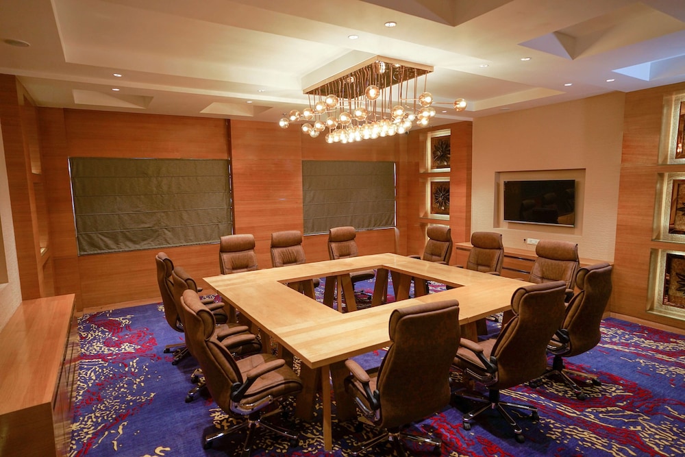 Best Western Vrindavan 25/26
