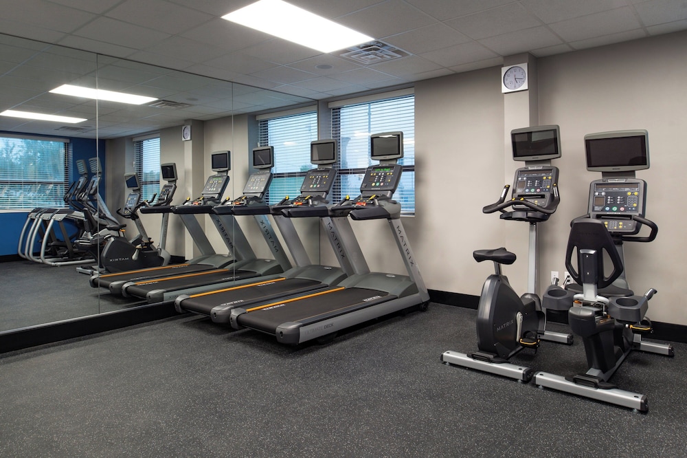 Four Points by Sheraton Omaha Midtown 9/20