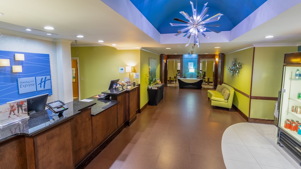 Holiday Inn Express Hotel And Suites Birmingham Irondale East 9/50