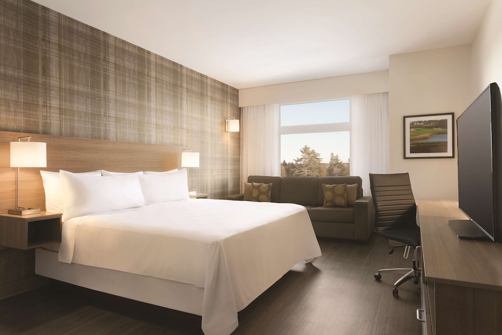 Radisson Kingswood Hotel Fredericton, NB 15/49