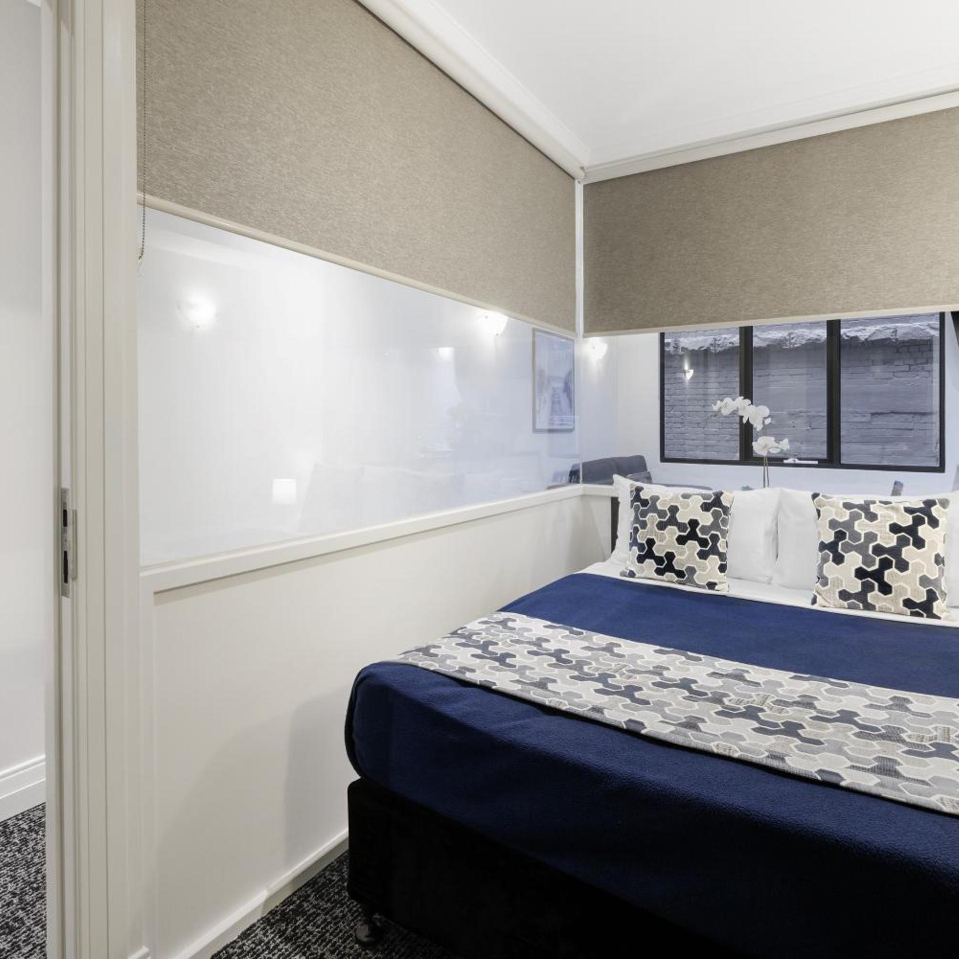 West, Executive, Double Bed