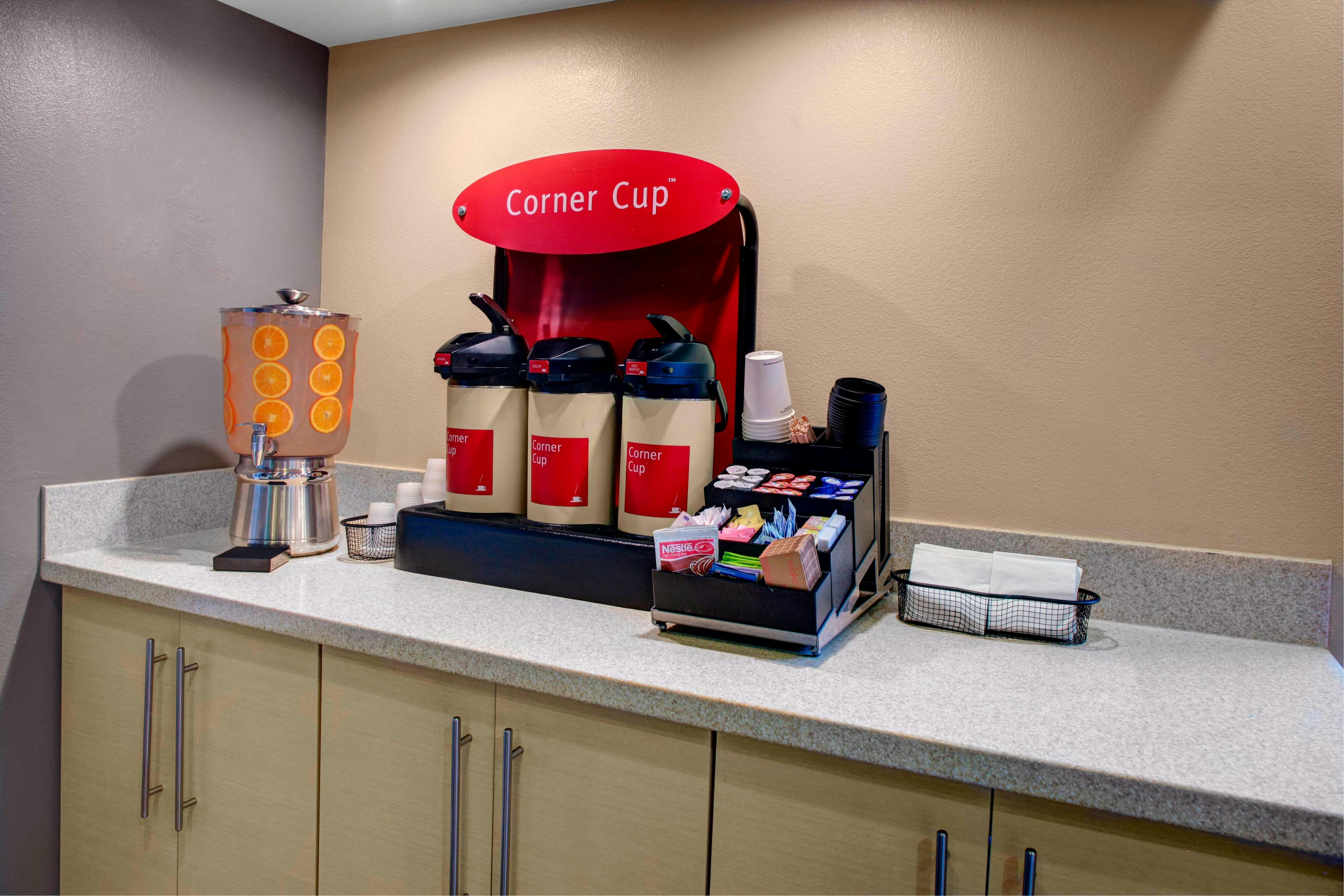 TownePlace Suites by Marriott Fresno 34/36