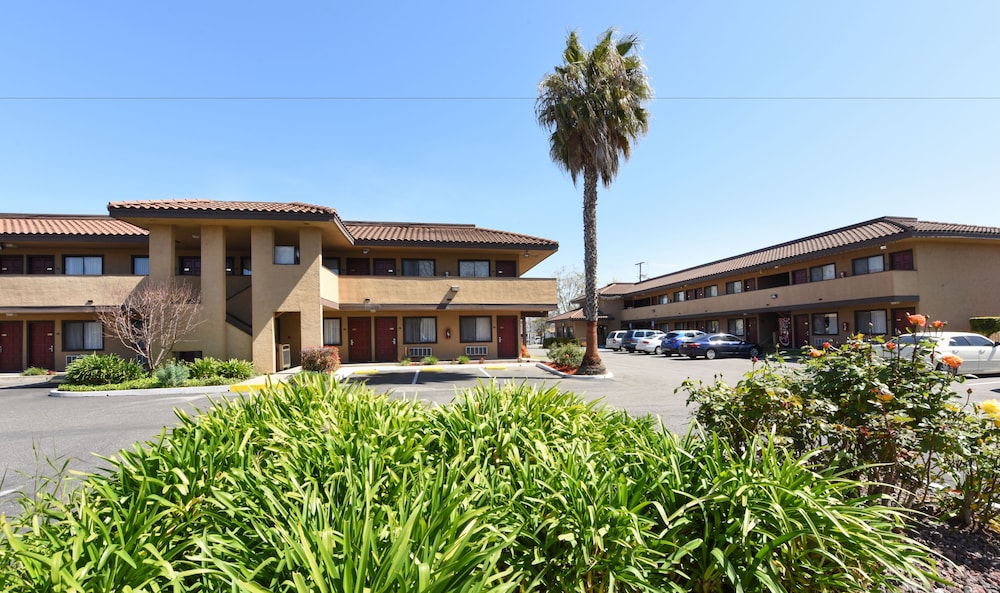 Signature Inn San Jose 5/58