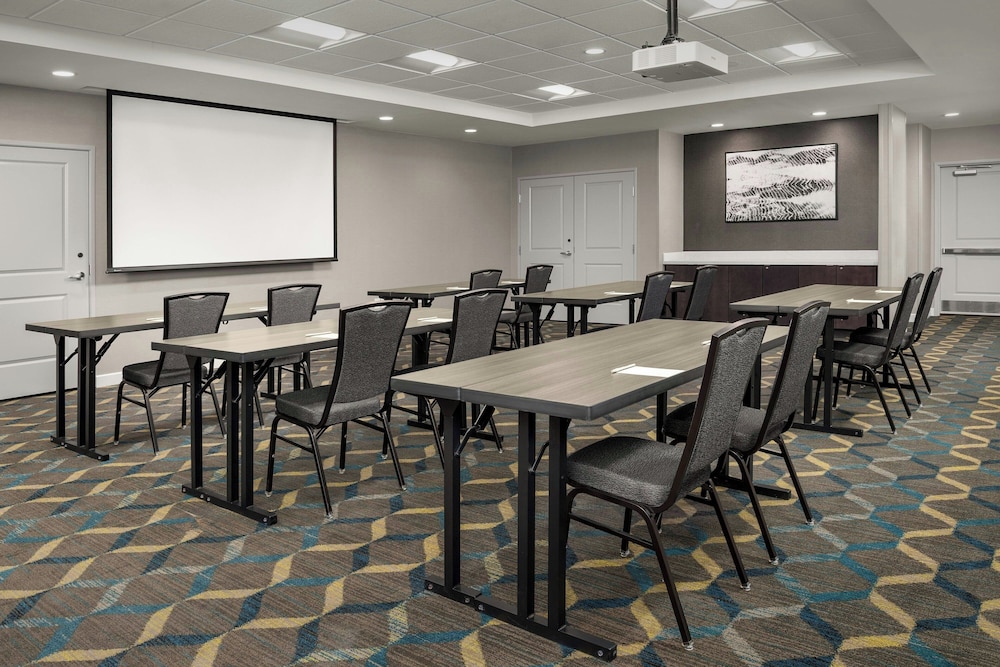 Residence Inn Portland Clackamas 34/49