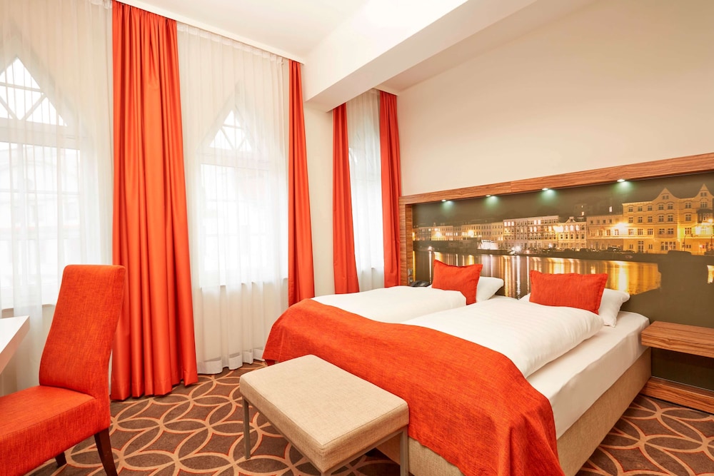 H+ HOTEL LUBECK 26/50