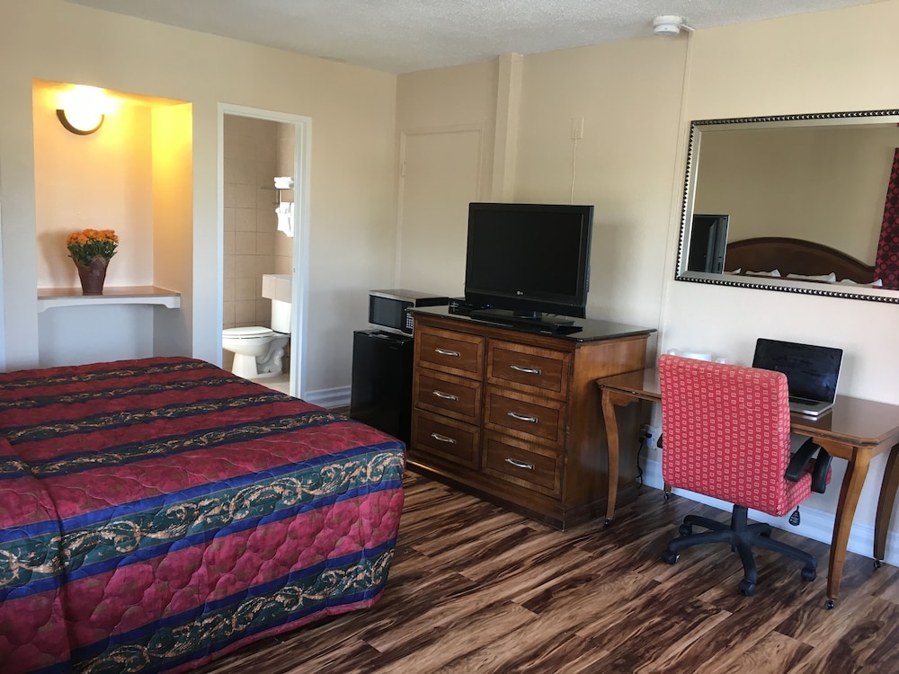 Motel6 Richmond, CA – Civic Center 17/24