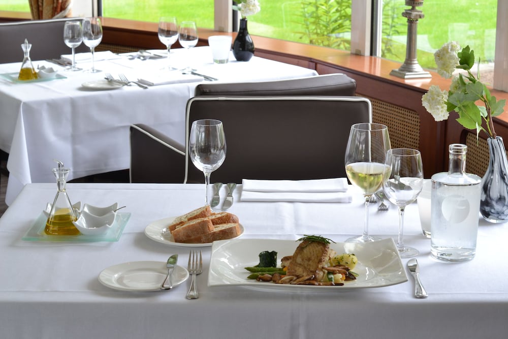 Fletcher Hotel-Restaurant De Witte Raaf 38/46