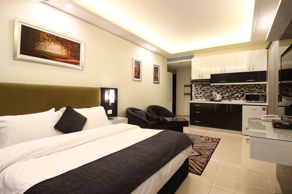 Palm Ville Suites 13/46