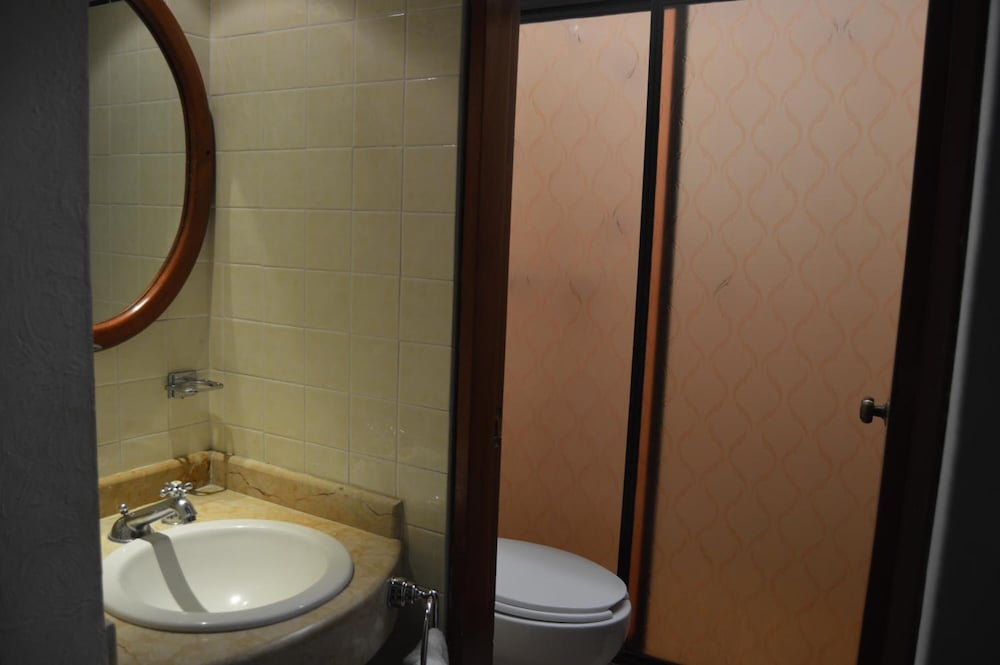 Hotel Meson del Mar 36/41