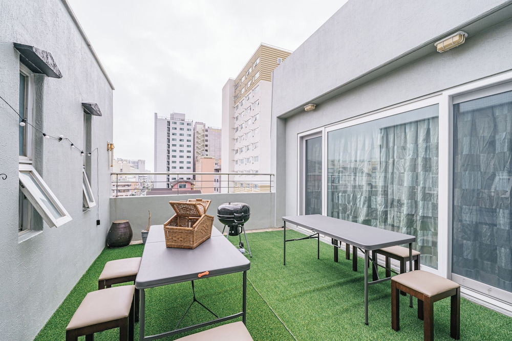 Gallery Hotel Be 46/50