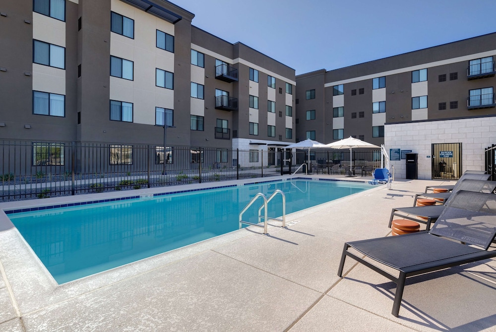 WaterWalk Extended Stay by Wyndham Tucson 35/39