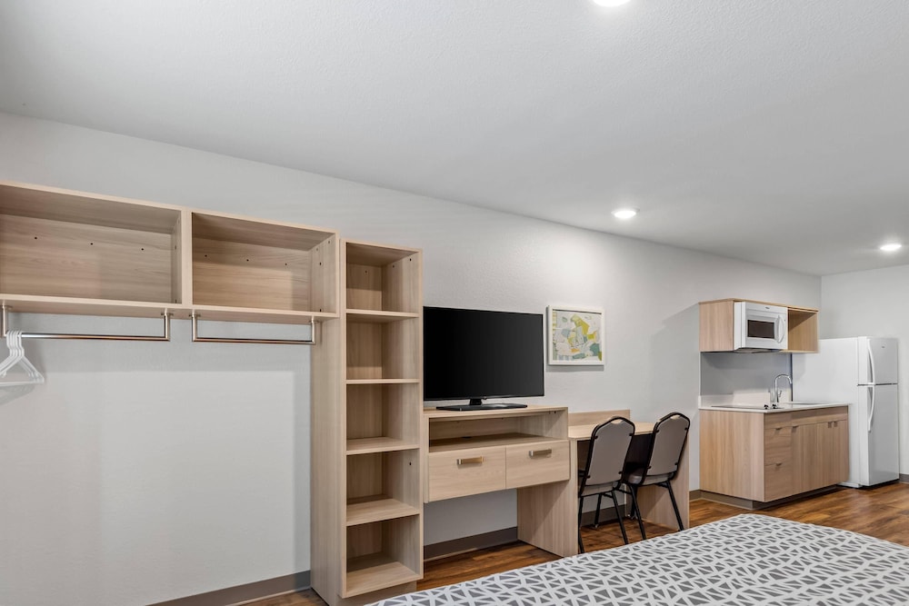 WoodSpring Suites St Peters-OFallon 27/38