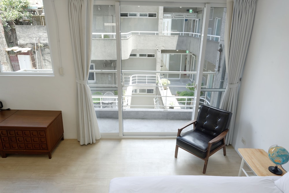 Flip Flop Hostel 55/76