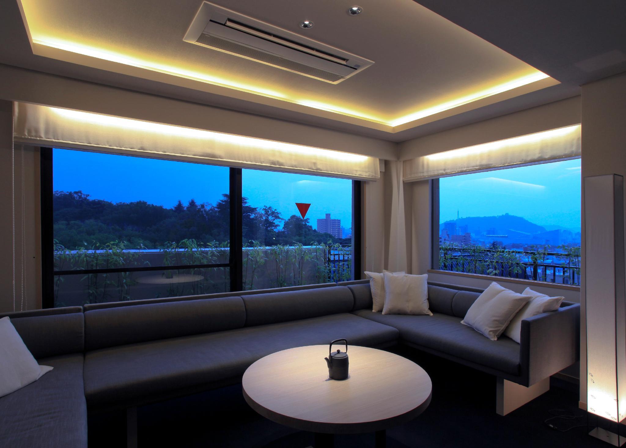 Mini, Suite