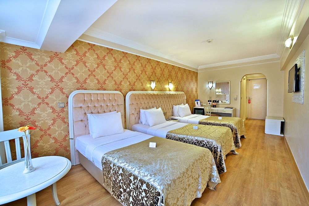 Grand Anka Hotel 14/68