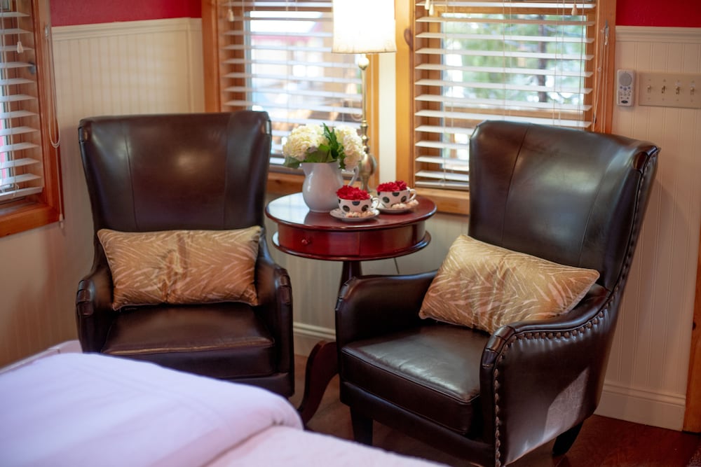 Elliott House Bed and Breakfast 45/67