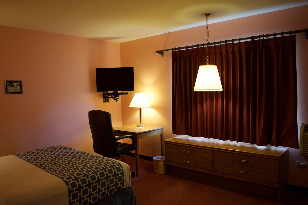 The Dalles House Motel 28/68