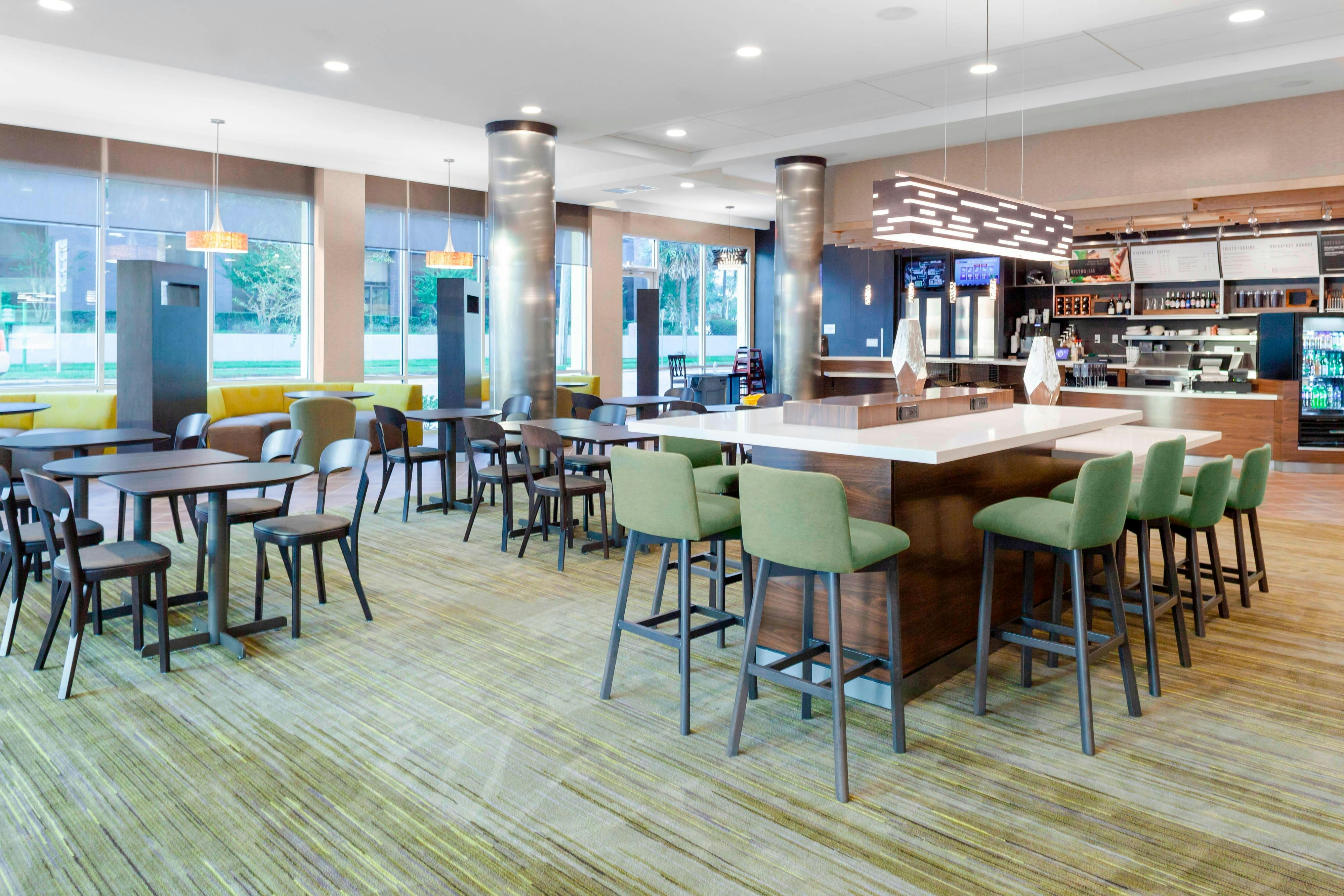 Courtyard By Marriott Deland Historic Downtown 28/47