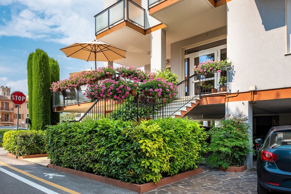 Hotel Taormina 73/78