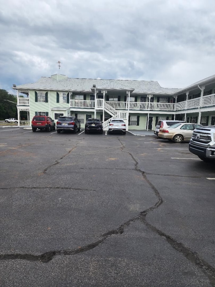 Key West Inn Clanton 20/29