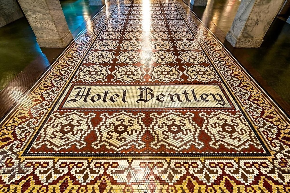 Hotel Bentley 29/50