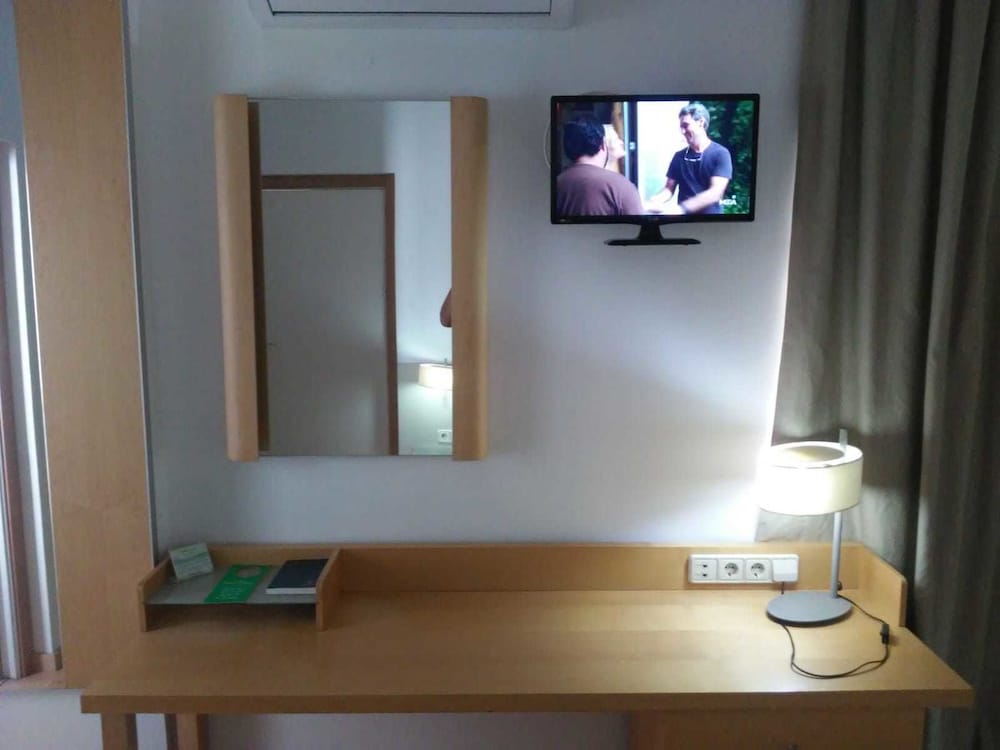 Nuevo Hotel Vista Alegre 18/22