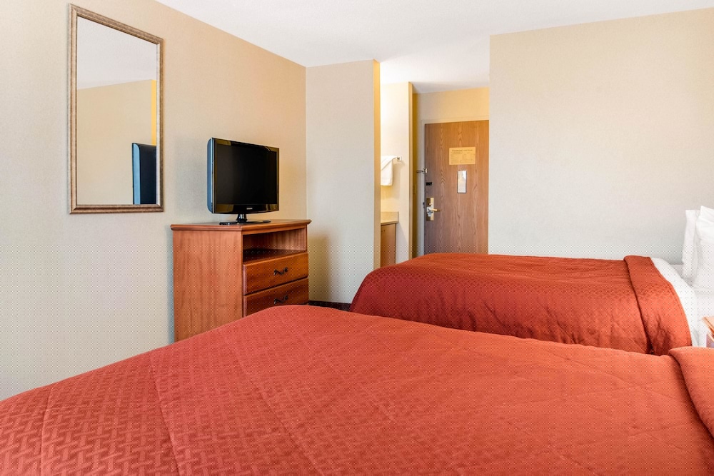 Quality Inn At Bangor Mall 14/36