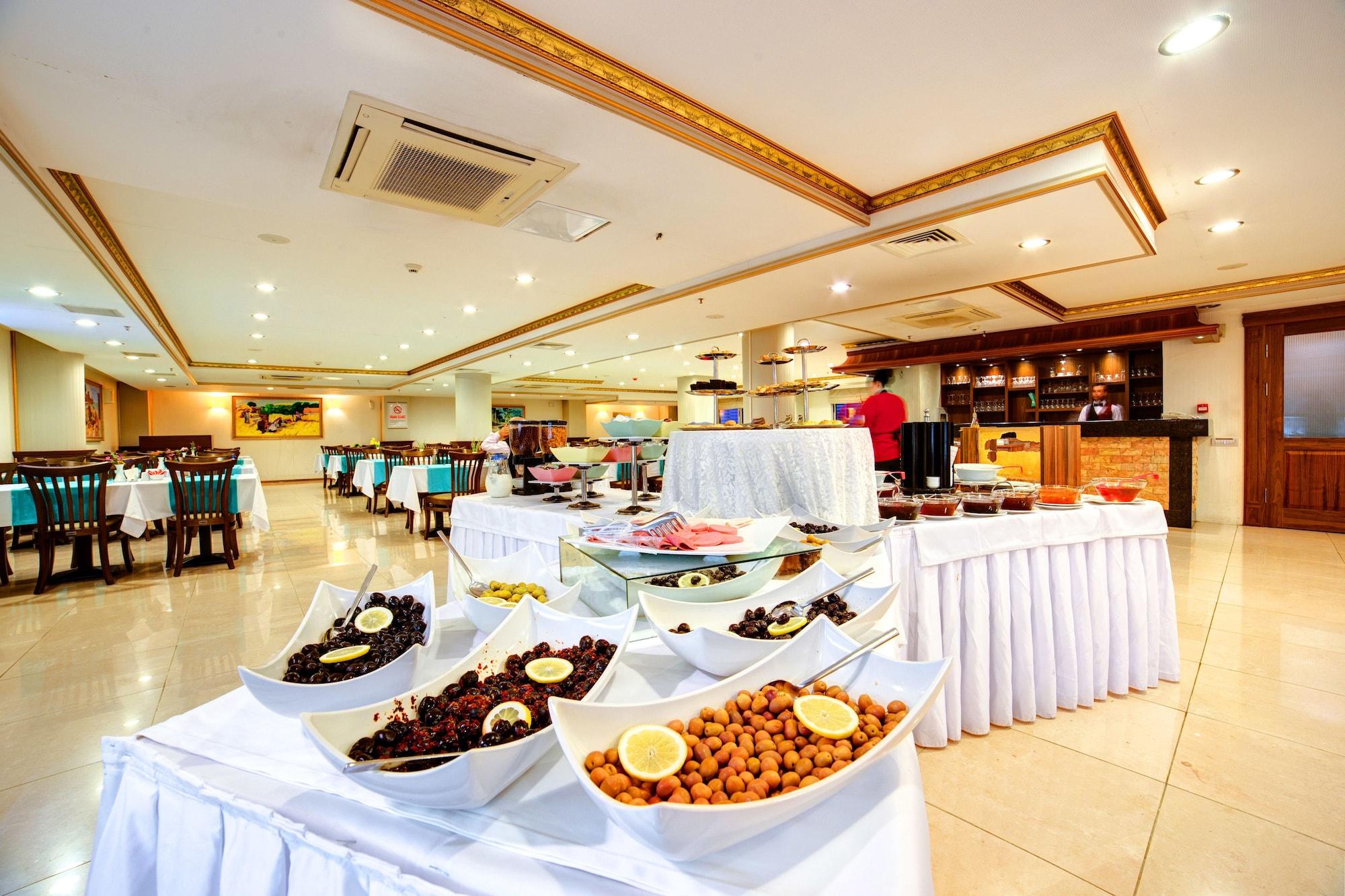 Yucesoy Liva Hotel Spa Convention Center Mersin 38/41