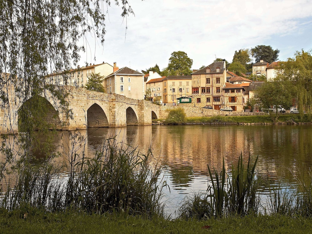 Ibis Limoges Centre 65/72