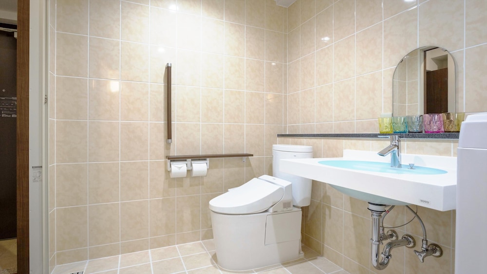 Kariyushi Condominium Resort Naha Ryujin Hotel Ukishima 33/37