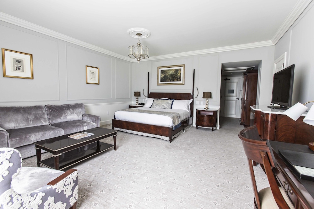 The Charleston Place 48/79