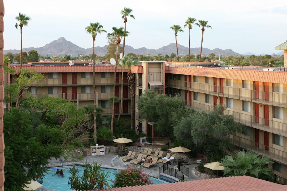 Motel6 Phoenix, AZ - Sky Harbor in PHOENIX - AZ