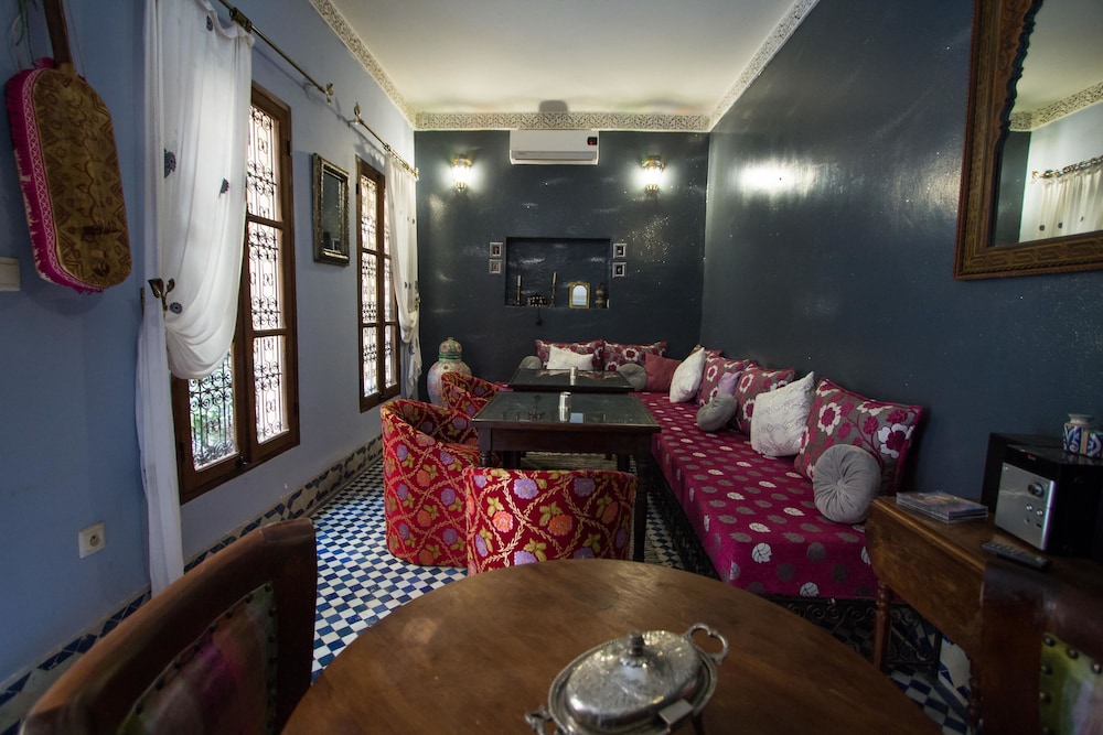 Riad Letchina 26/50