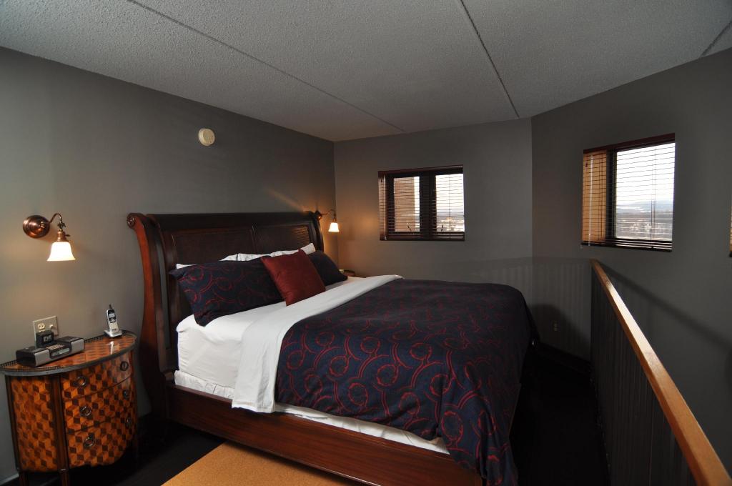 Loft, Suite, King Bed
