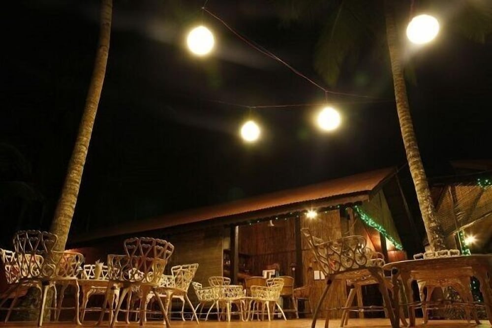 Silver Sand Beach Resort 44/50