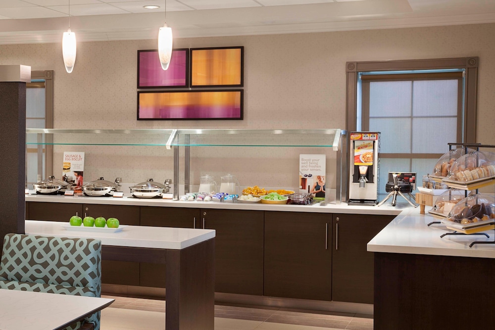 Cambridge Suites Mississauga 16/22