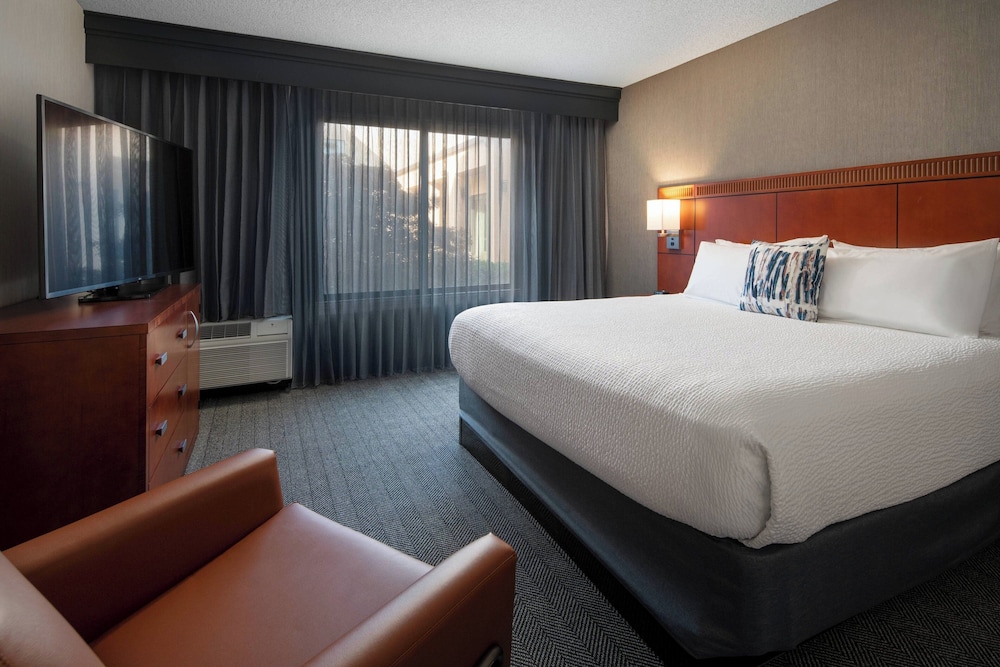 Room at Courtyard Bakersfield, BAKERSFIELD - CA