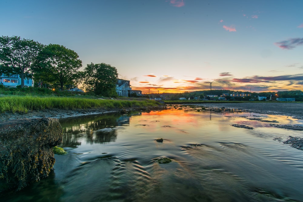 Rockport Inn And Suites 45/52