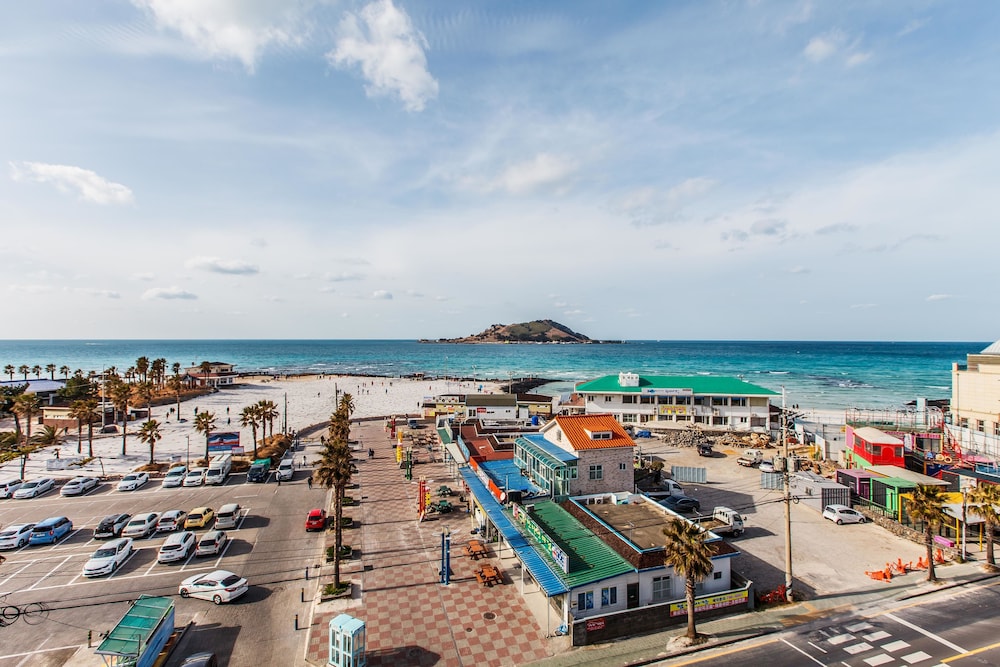Bluespring Boutique Hotel 38/50