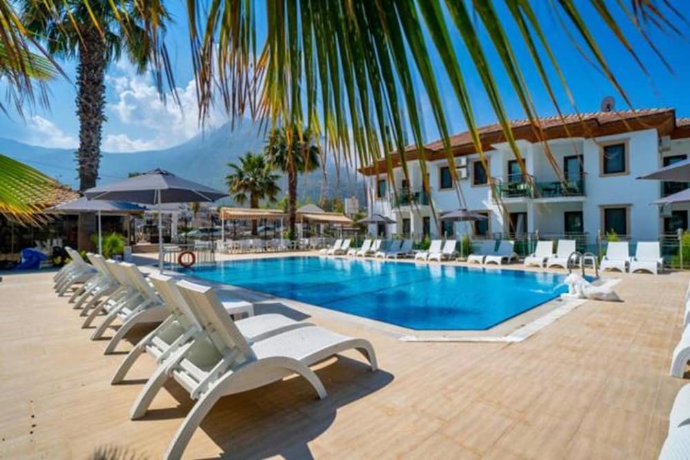 Qualia Park Hotel 41/50