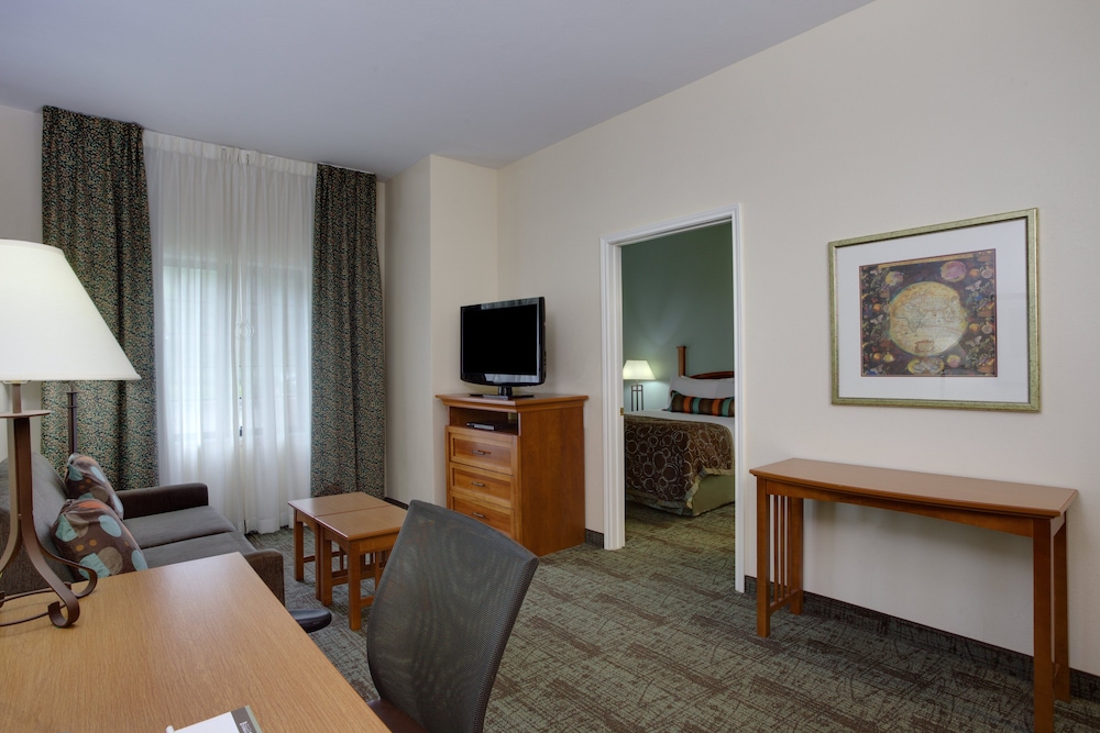 Staybridge Suites Corning 43/66