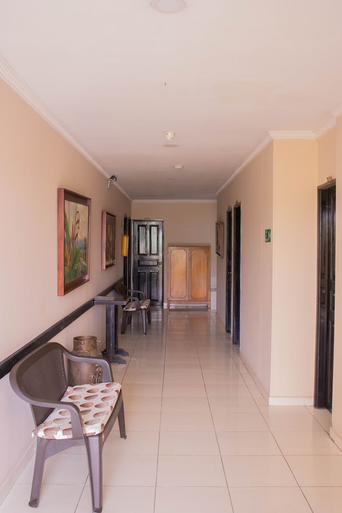 Hotel Calarca 2 23/28