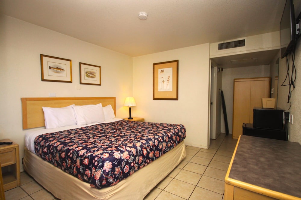 Days Inn by Wyndham Wheat Ridge/Denver West 12/44