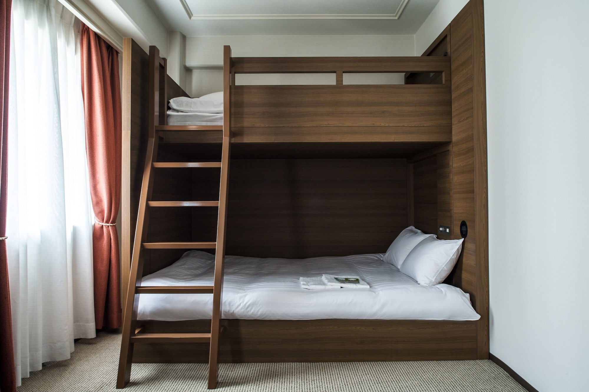 PRIVATE, BUNK BED