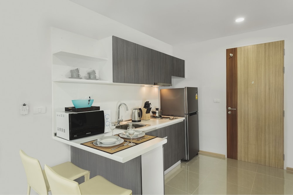 Condo in Kata in Ozone - Unit A708 7/23