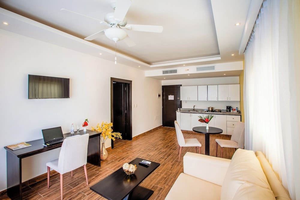Whalaurban Punta Cana 36/56