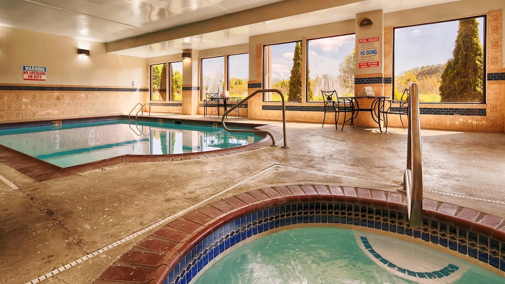 Best Western Plus Bass Hotel & Suites 13/22