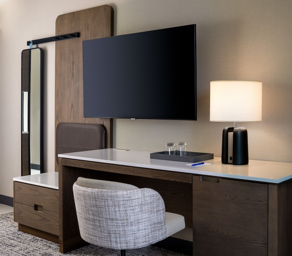 Delta Hotels by Marriott Wichita Falls Convention Center 36/44