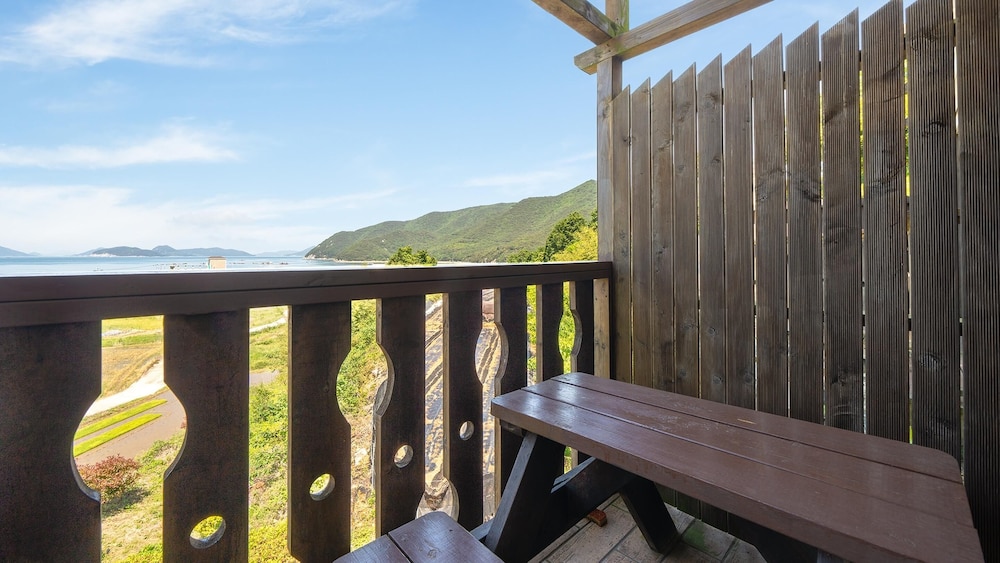 Geoje Gaonara Pension 2/50